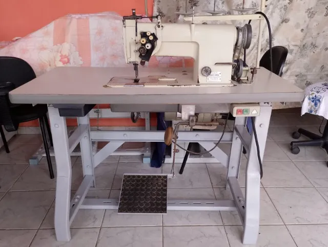 Maquina de costura