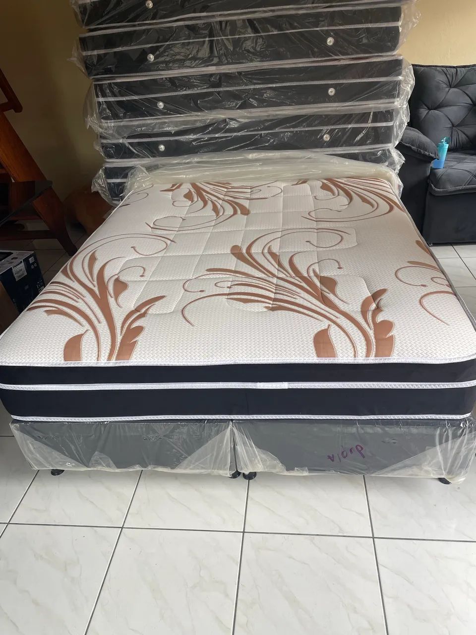 Cama QUEN molas ensacadas 