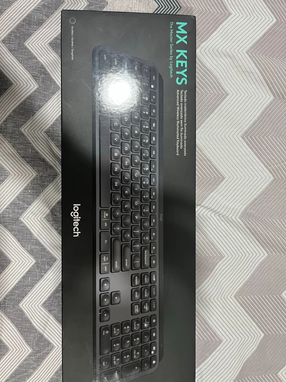 Teclado Sem fio Logitech Signature Slim K950 Grafite - Foto 3