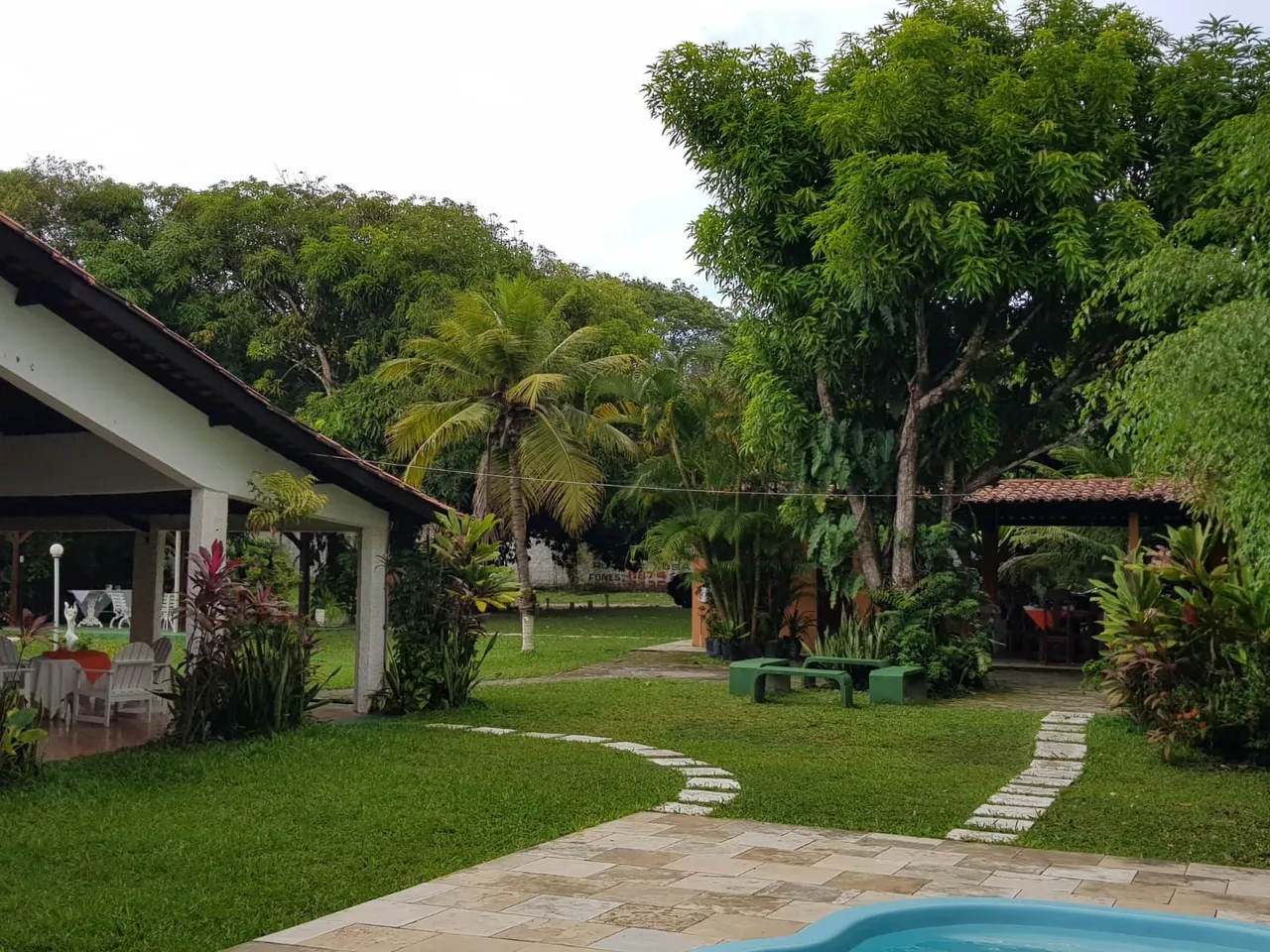 Sitio medindo 70 x120 porteira fechada