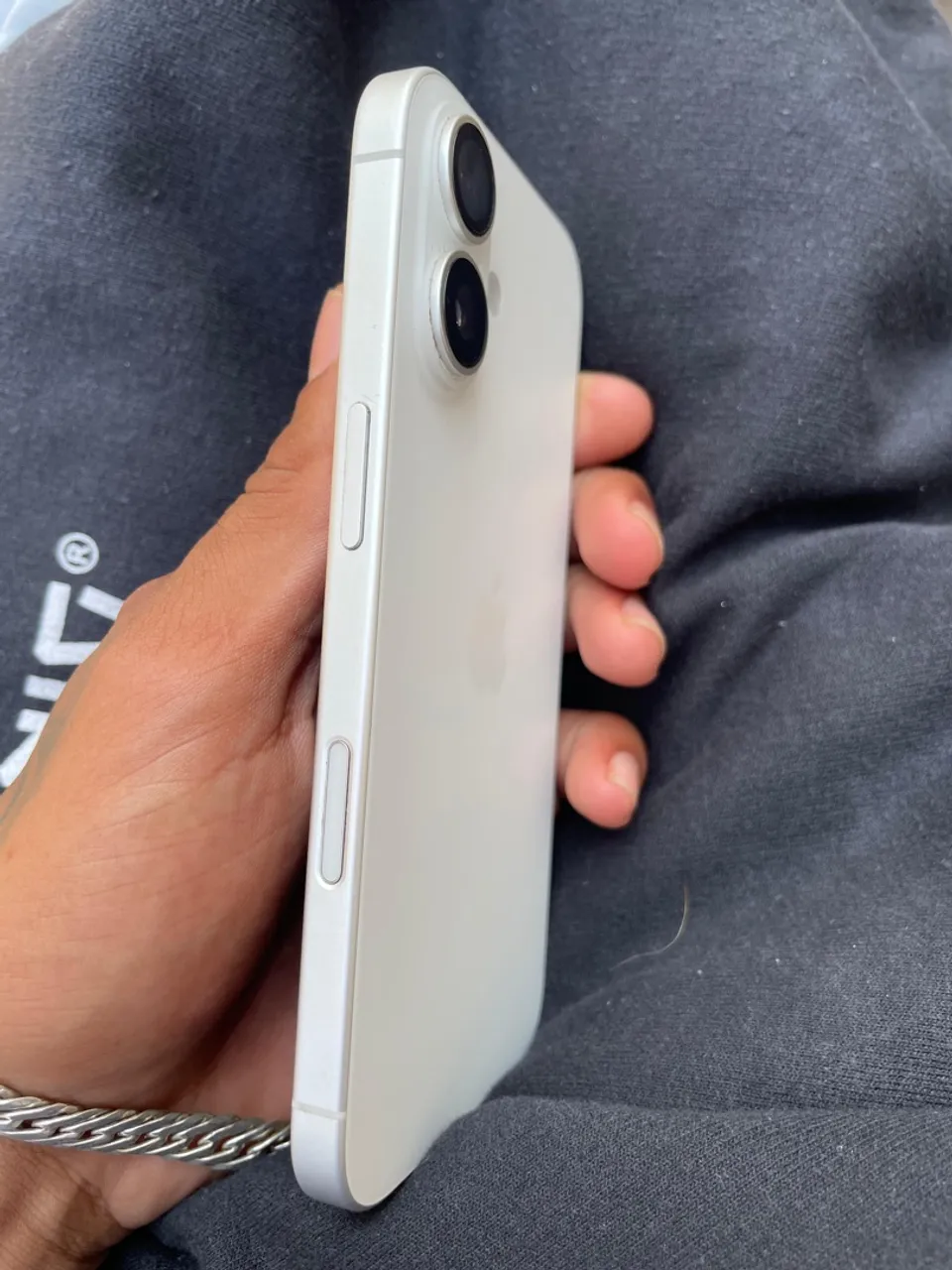 Vendo iPhone 16 Novo