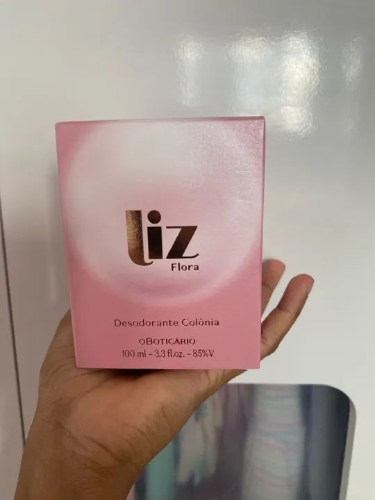 Perfume liz na caixa nunca usado - Foto 2