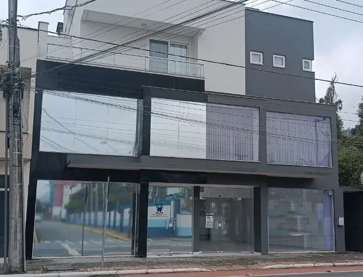 Imóvel para aluguel tem 180 metros quadrados em Centro - Jaraguá do Sul - SC