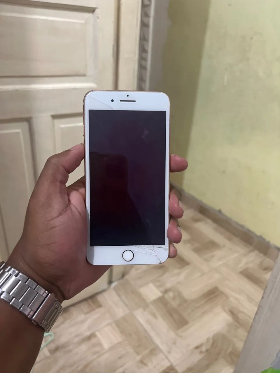 Iphone 8plus display queimado, iCloud livre 