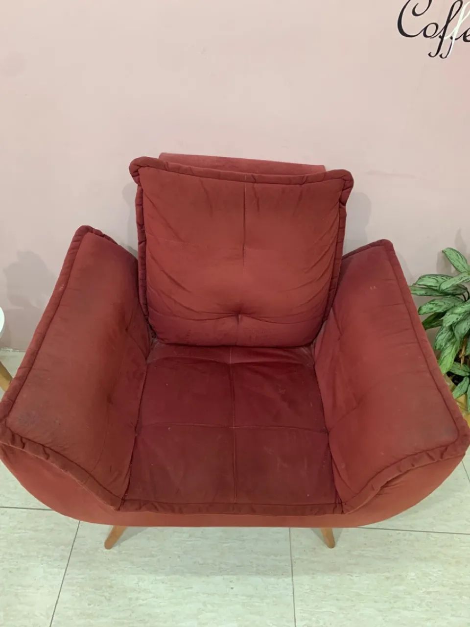 Poltronas vermelhas de veludo - Conforto e estilo! - Foto 2