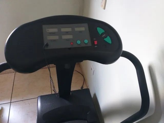 ESTEIRA ATHLETIC ADVANCED 2 ÓTIMO ESTADO