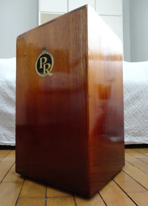 Cajon Peruano Percusión Real (de Lima, Peru)