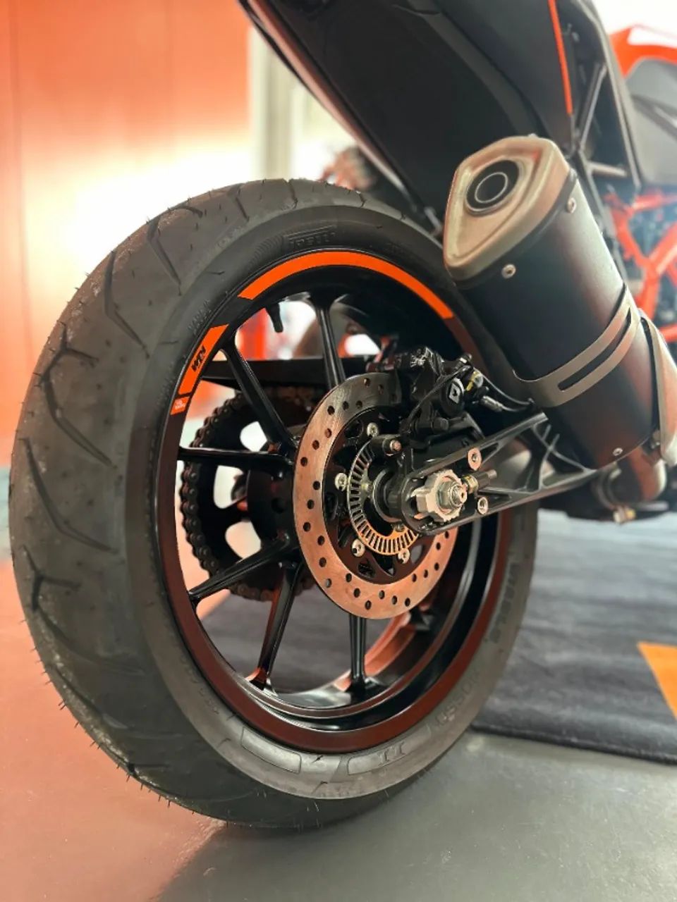 Ktm Duke 390 2025  - Foto 4