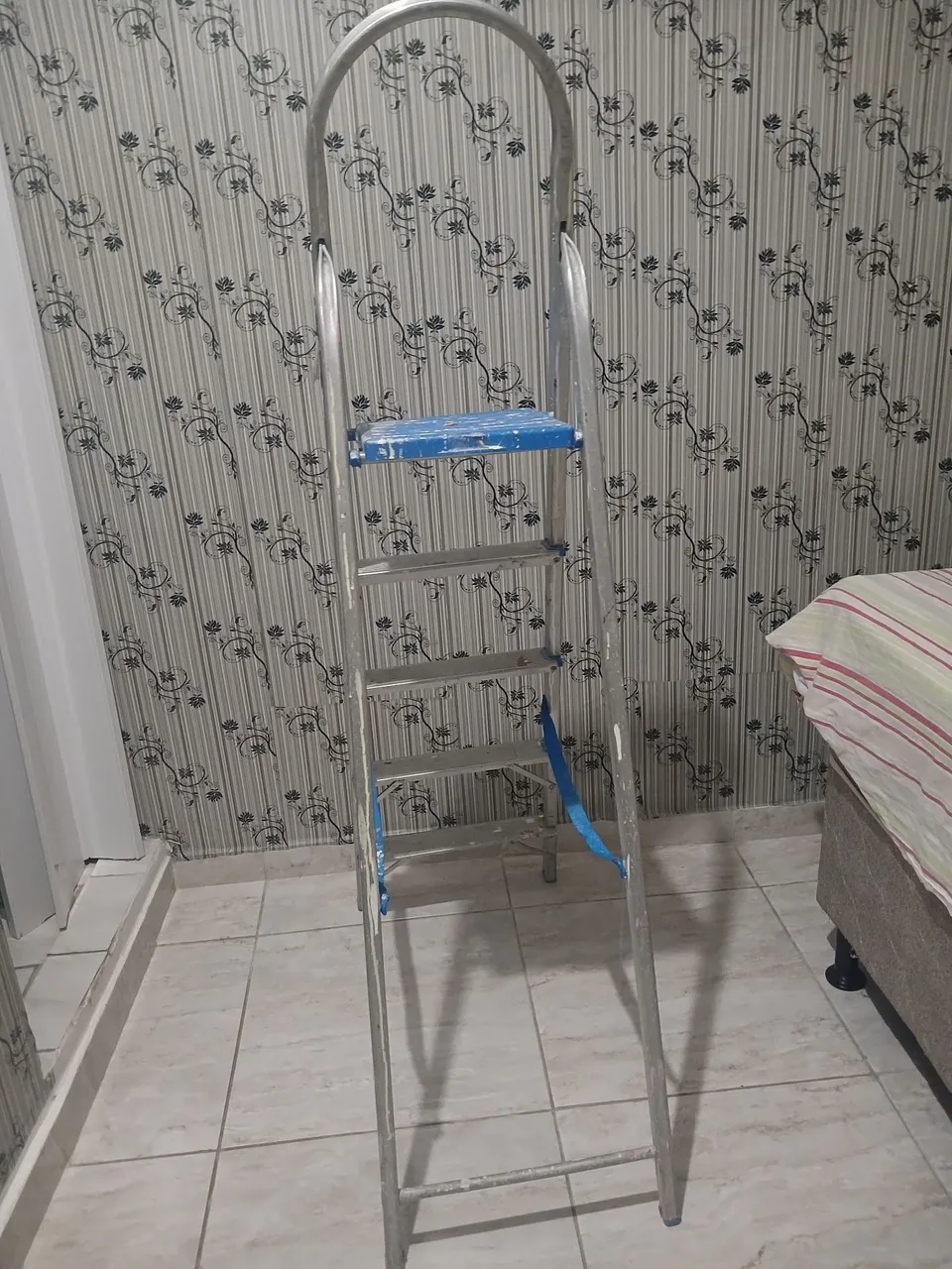 Escada de alumínio