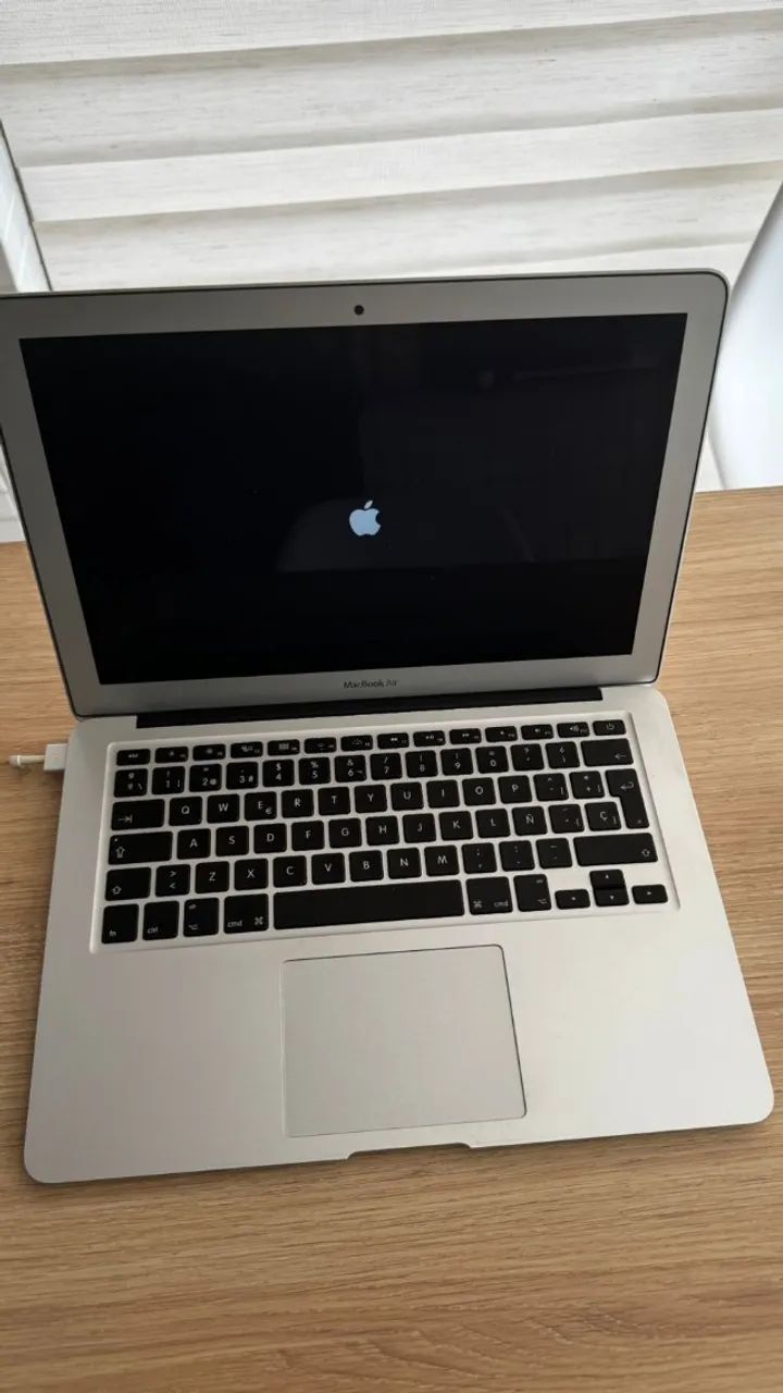 Apple MacBook Air 13 Polegadas i5 com 8gb RAM 128gb SSD Apple MacBook ...