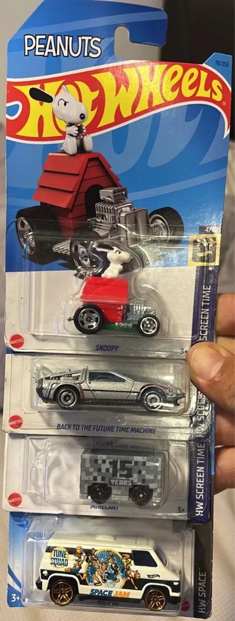 Hotwheels Barbie, Snoopy, Minecraft, Space Jam etc - Foto 2