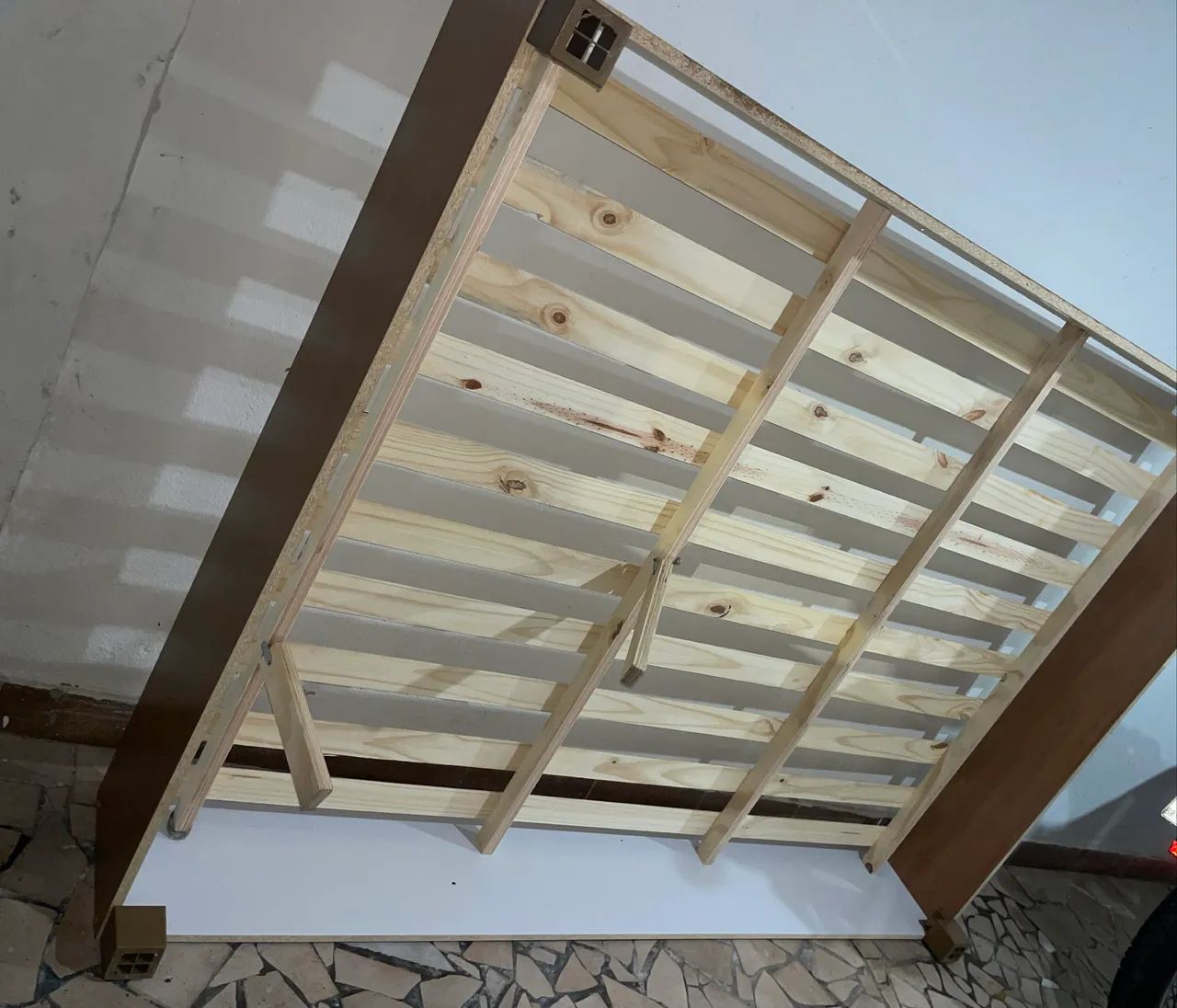 Cama 64363873857923120