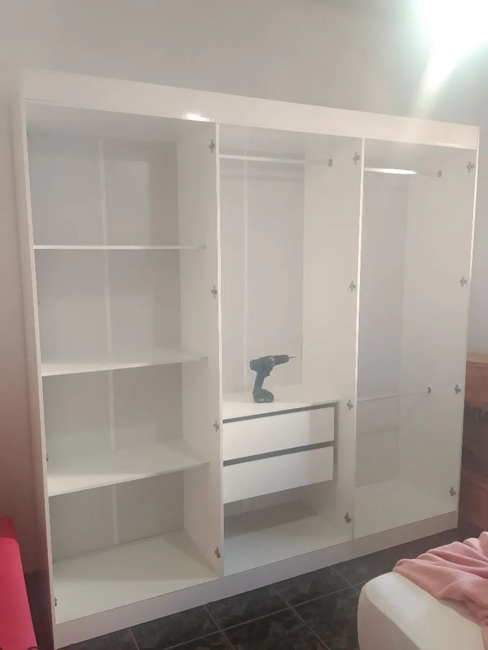 Vendo guarda roupa usadoo bem conservado entrega e montagem grátis  - Foto 2