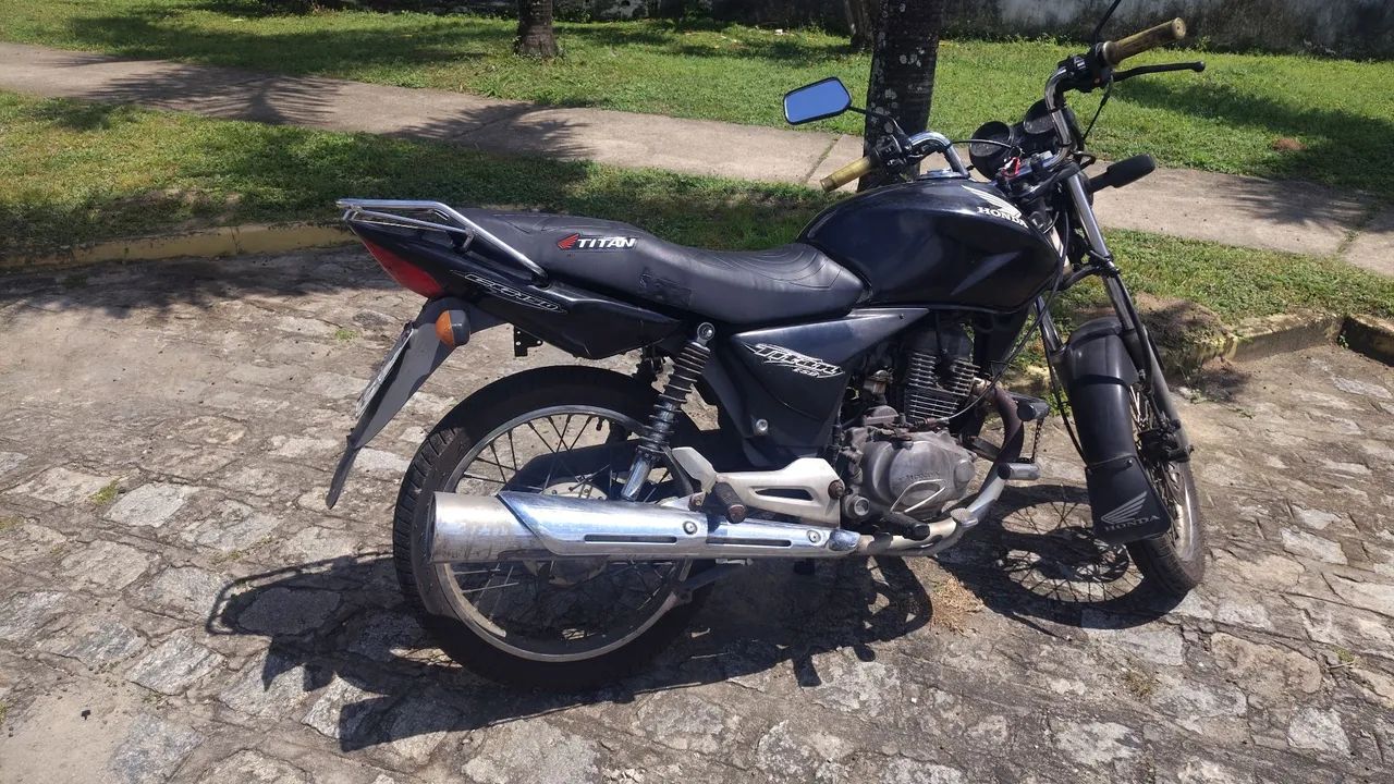 moto titan