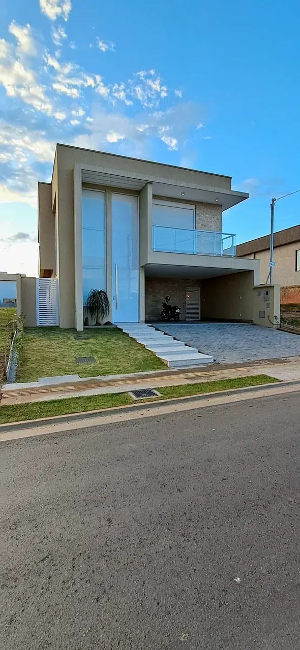 SOBRADO NOVO JARDINS SEVILHA ALTO PADRÃO 3 SUITES PLENAS VARANDA GOURMET PISCINA AQUECIDA 