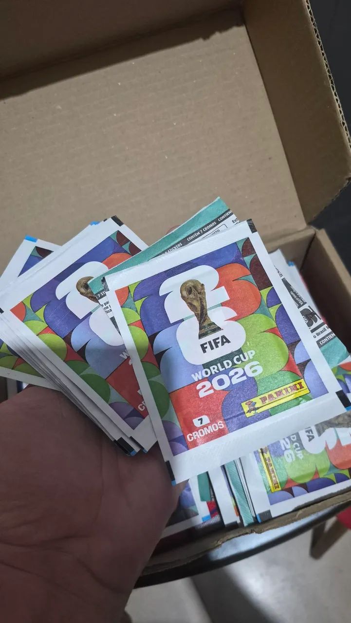 50 Pacotes envelopes (700 figurinhas) figurinhas copa do mundo 2026 - Foto 2