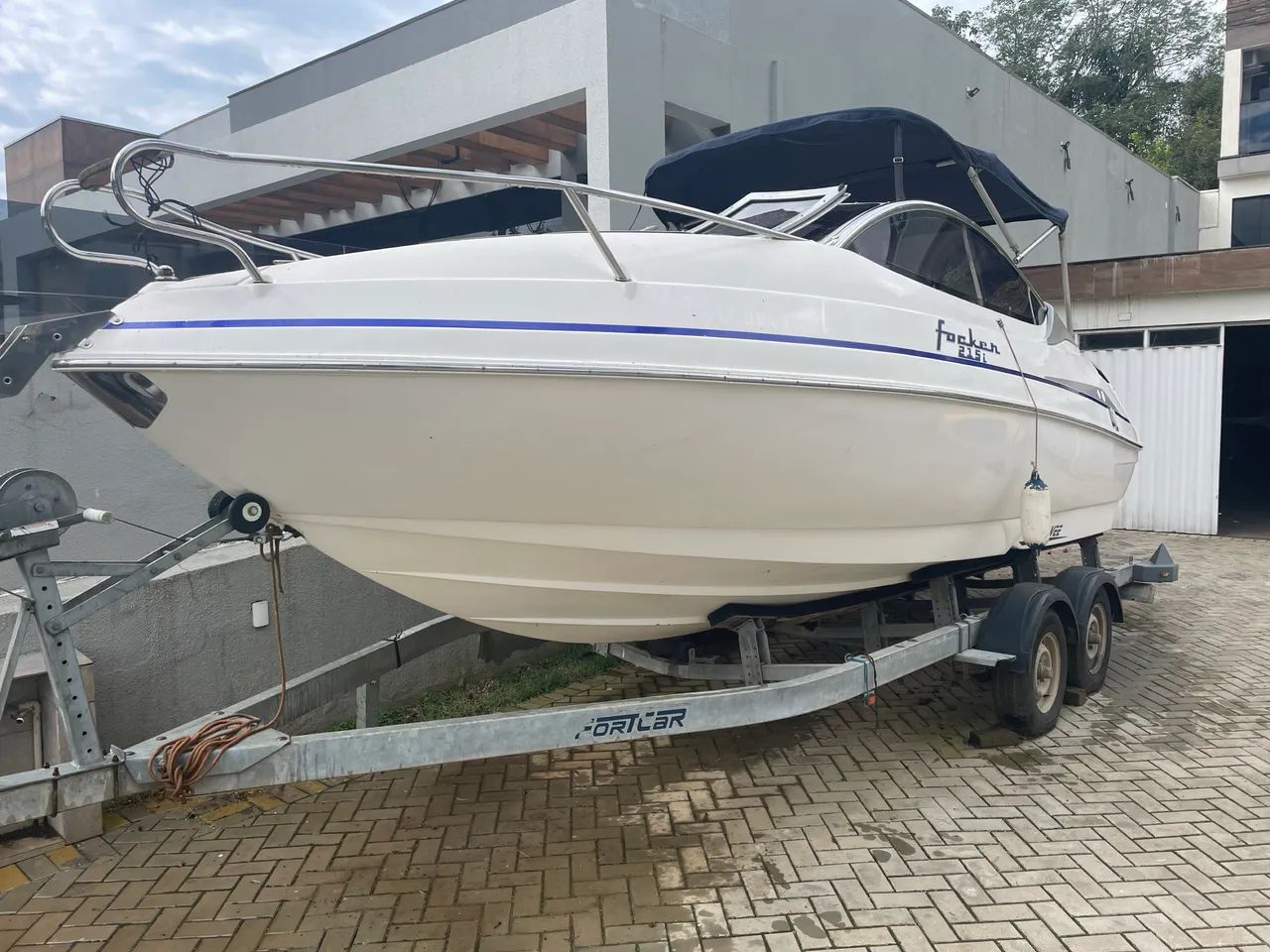 Lancha Focker 21.5 alongada com motor central - Foto 5