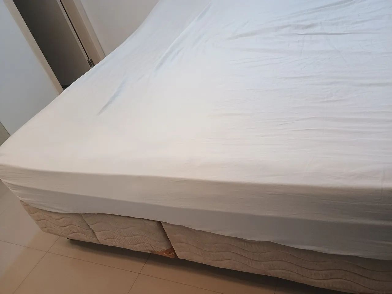 Cama box Queen com colchão  - Foto 3