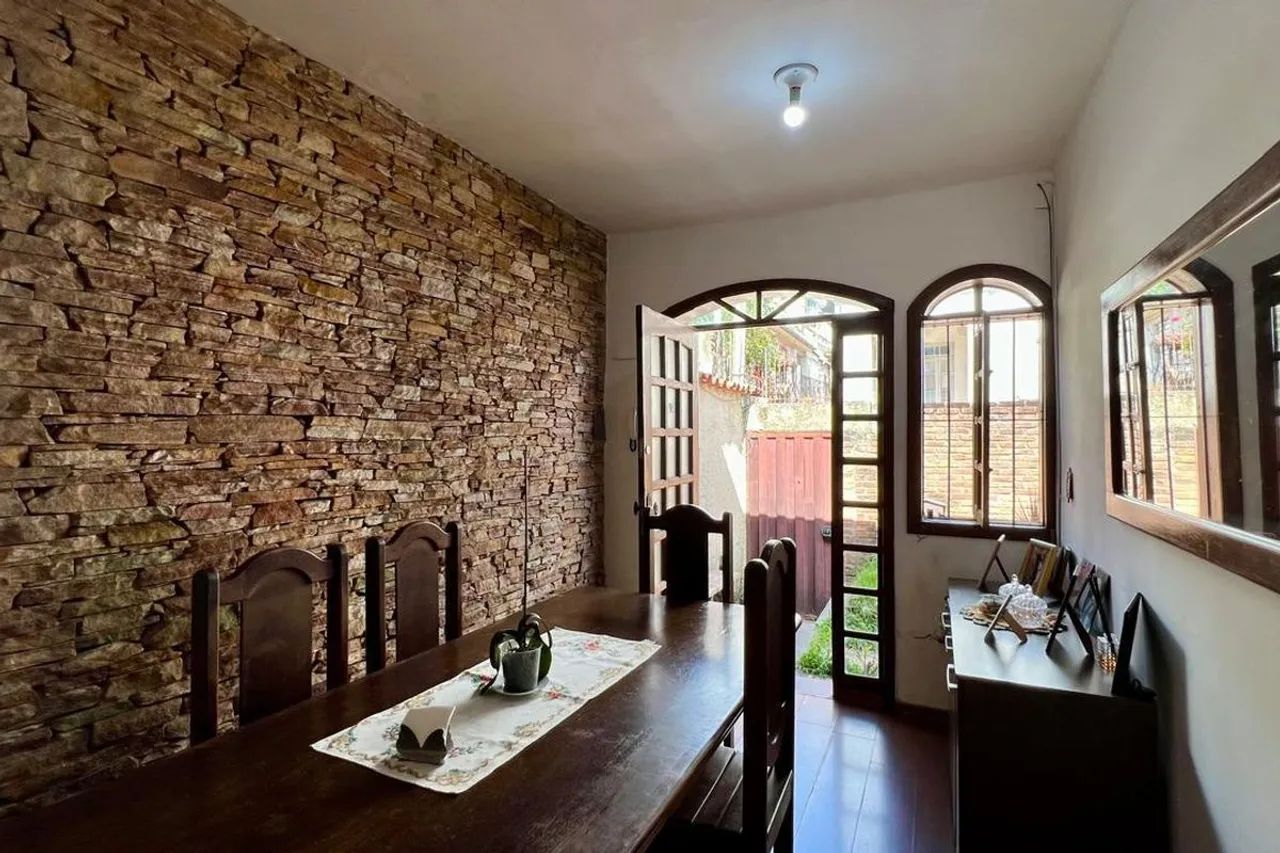 Casa à Venda - Colégio Batista, 3 Quartos, 330 m2 - Foto 4