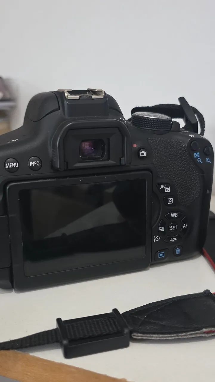 Canon T6i - Foto 4