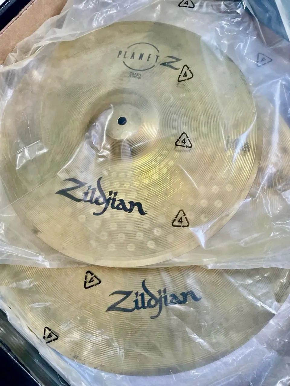 Kit de pratos Zildjian Planet Z PLZ4Pk - Instrumentos musicais