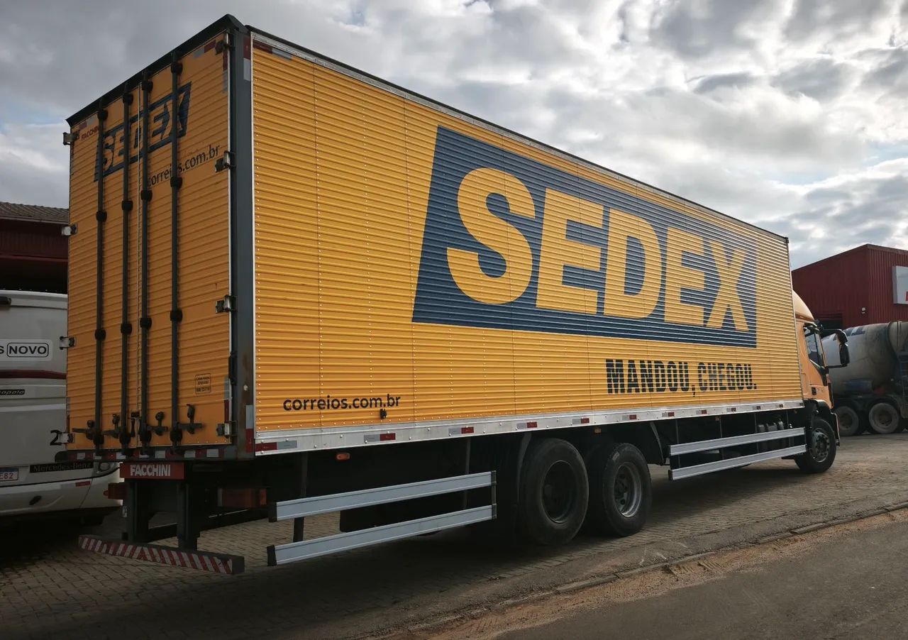 Iveco tector 24300 ano 2023 400.000km - Foto 4
