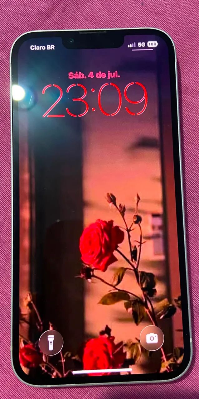 iPhone 13. 128Gb . Branco muito conservado 
