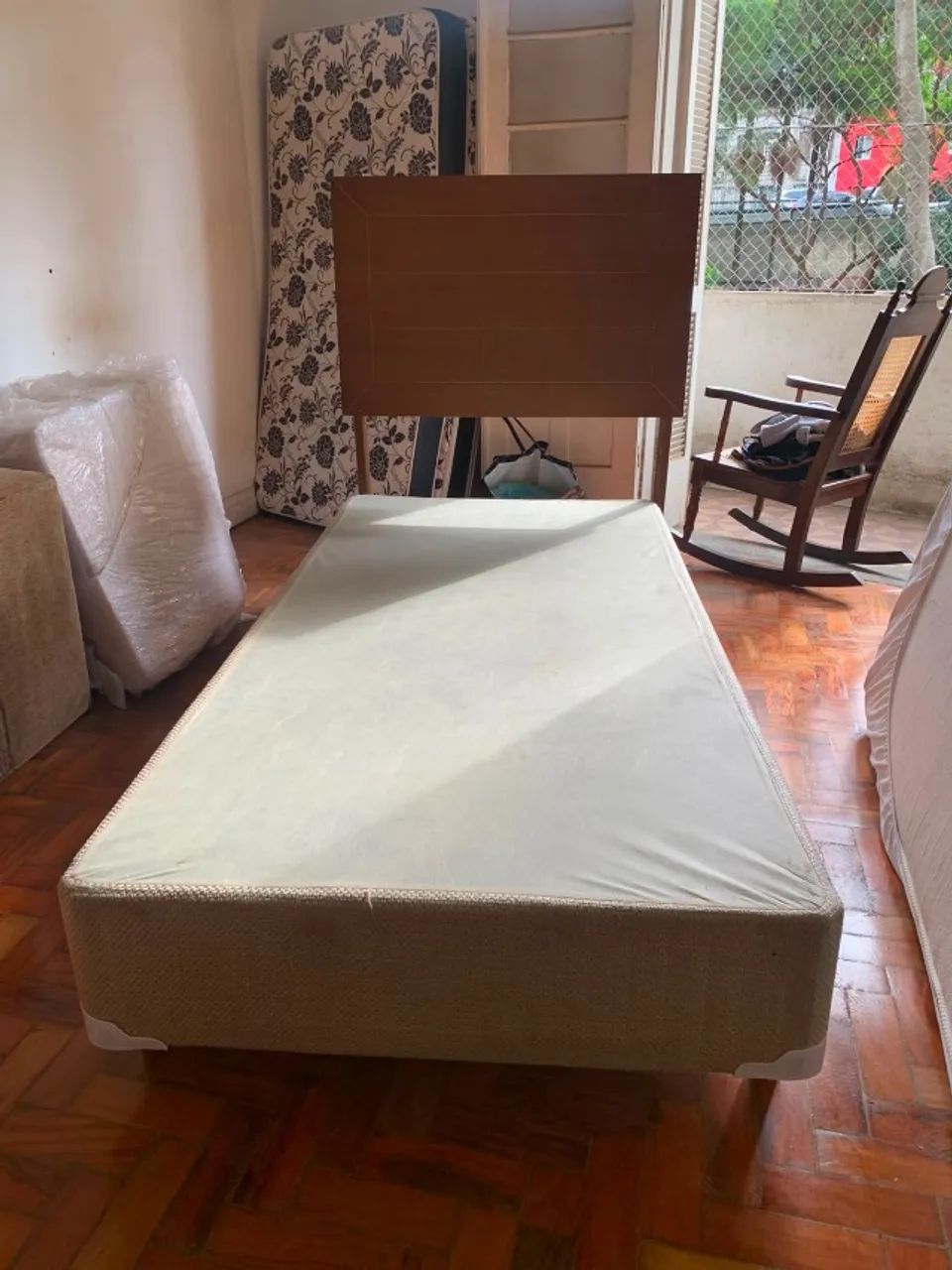 Cama de solteiro box de madeira maciça  - Foto 3