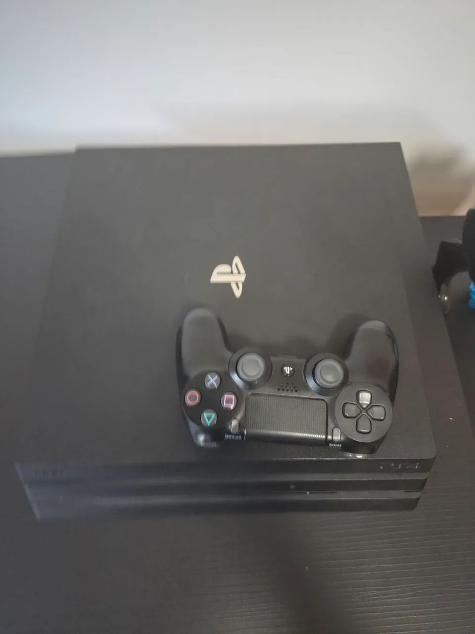 Ps4 pro 1 tb  - Foto 2