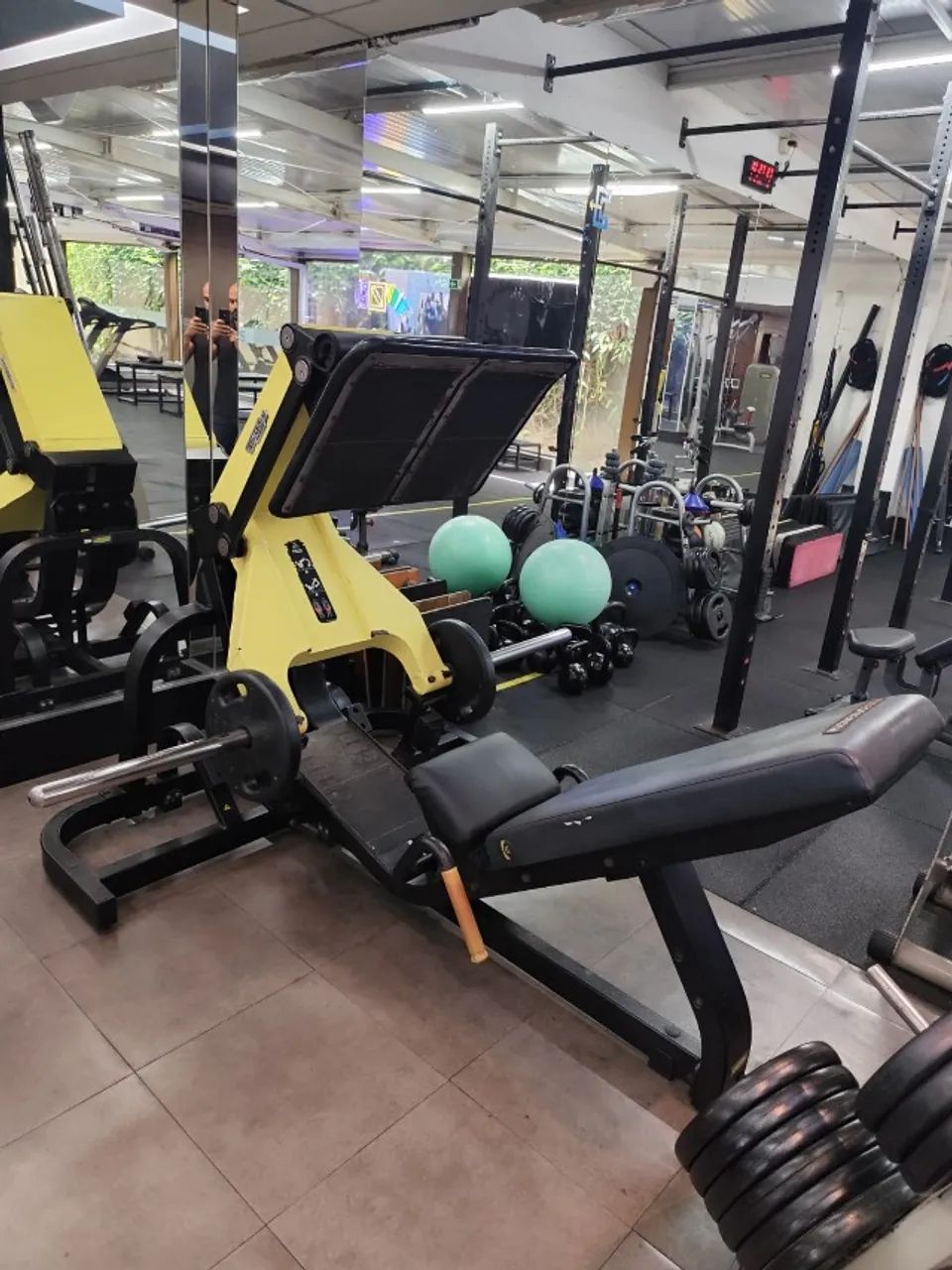 Vendo Leg press 45° - Techonogym  - Foto 3