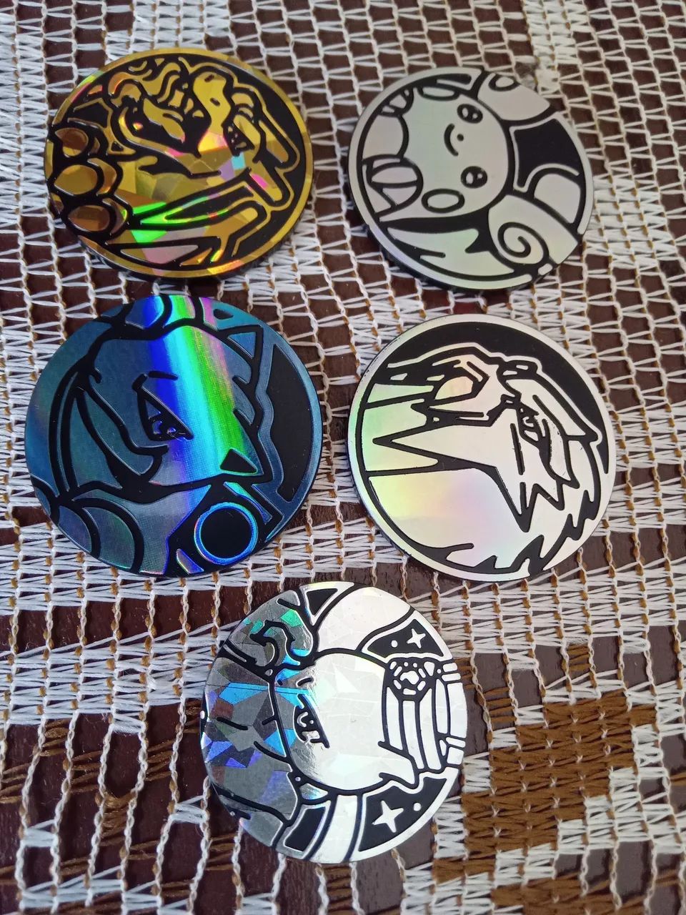 Kit com Cinco moedas Pokémon tcg  - Foto 5