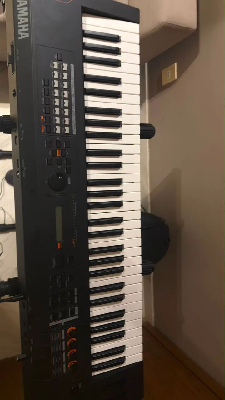 Yamaha MX61 Novíssimo  - Foto 3