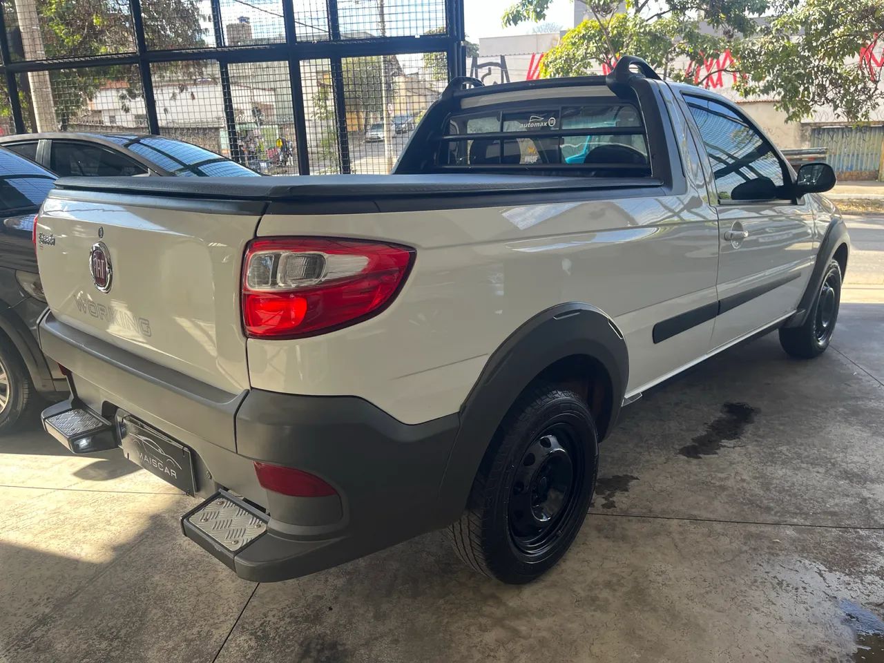 Fiat Strada Working Hard 1.4 Fire Flex 8V CS 2017 - Foto 2