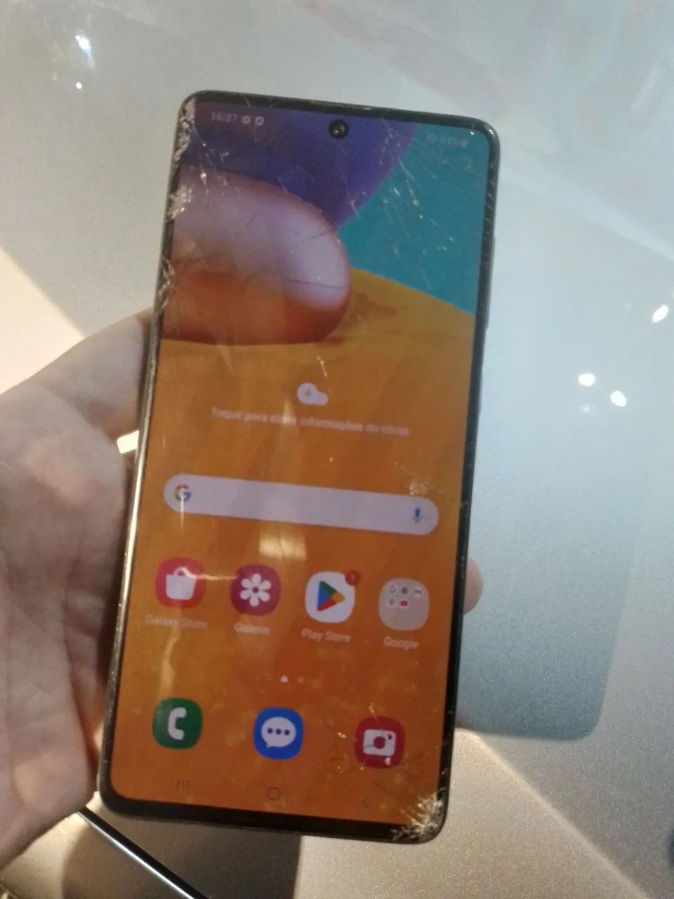 Galaxy A71- 128gb - 6gb ram