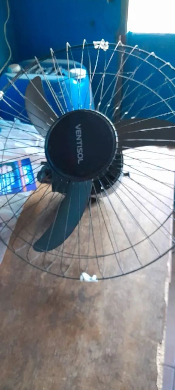 Ventilador de parede ventisol COM DEFEITO 