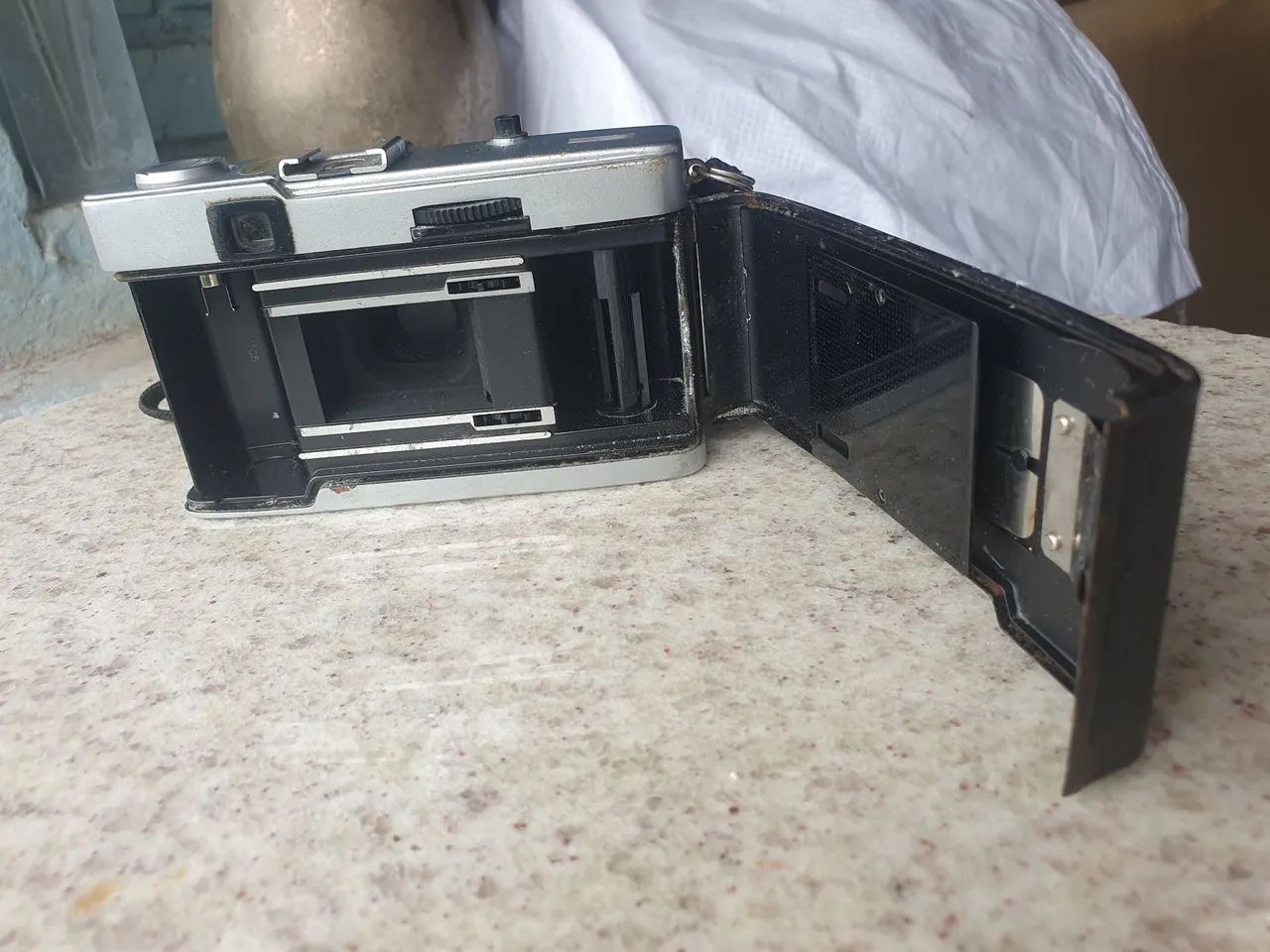 Câmera Analógica Vintage Olympus Trip 35 - Lente D. Zuiko 40mm - Foto 4