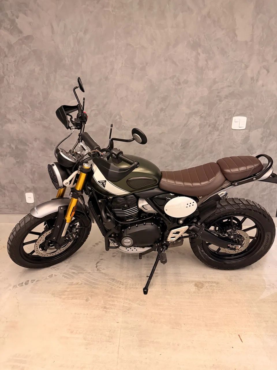 Scram 400x Triumph  - Foto 4