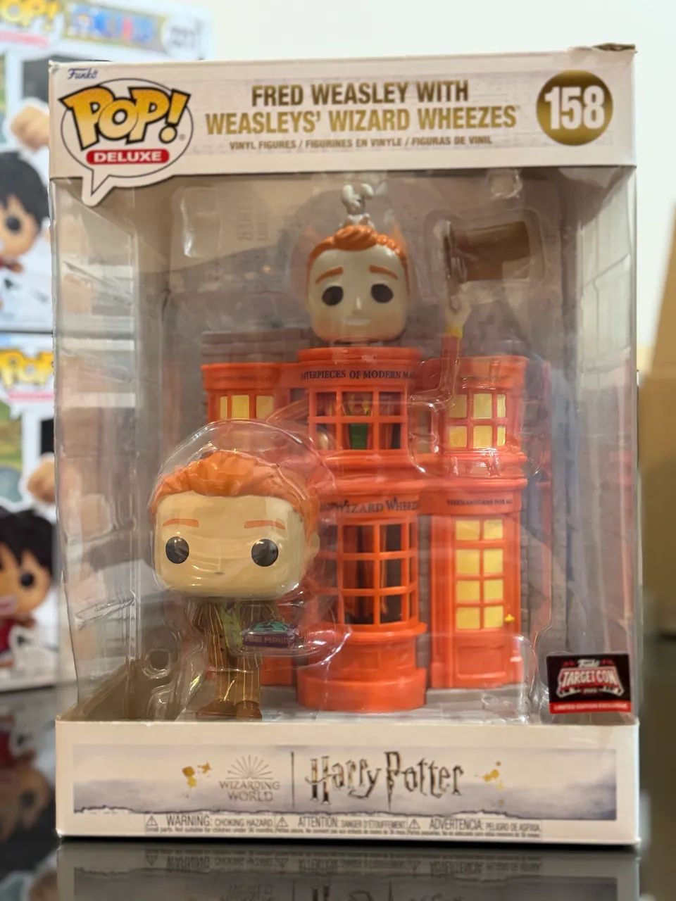 Funko Pop Fred Weasley With Weasley's Wizard Wheezes - Foto 3