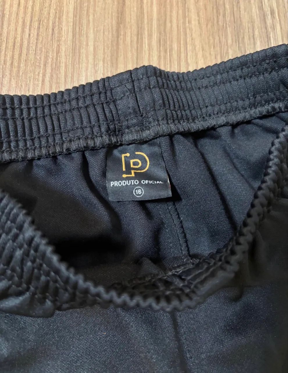 Uniformes Positivo - kit com calça nova, moletons e mais itens usados - Foto 2