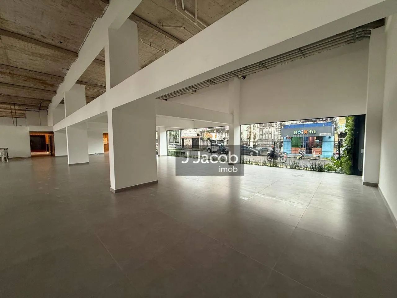 Alugo Loja de 750 m² no Ed. In Boulevard - bairro Reduto - Foto 5