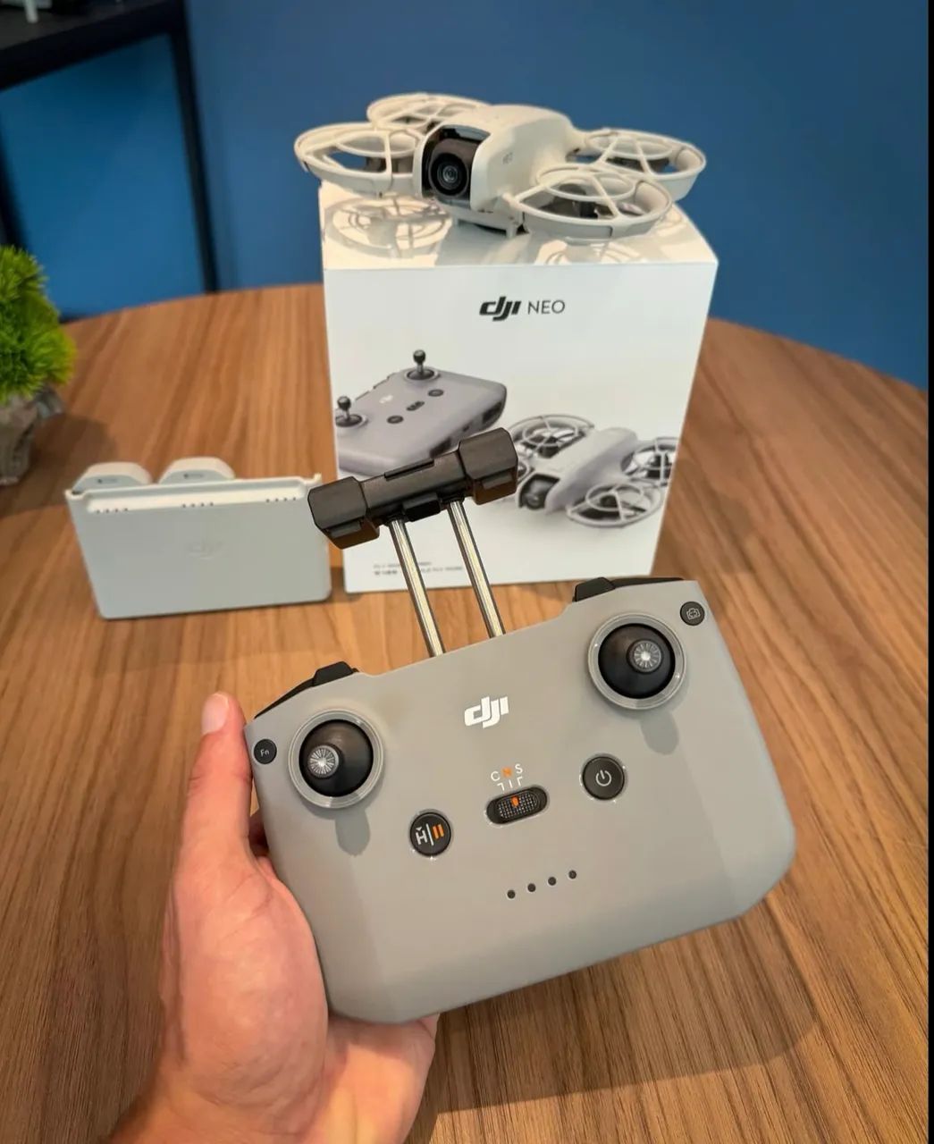 Drone Dji Neo Combo 3 Baterias Hub Controle  - Foto 4