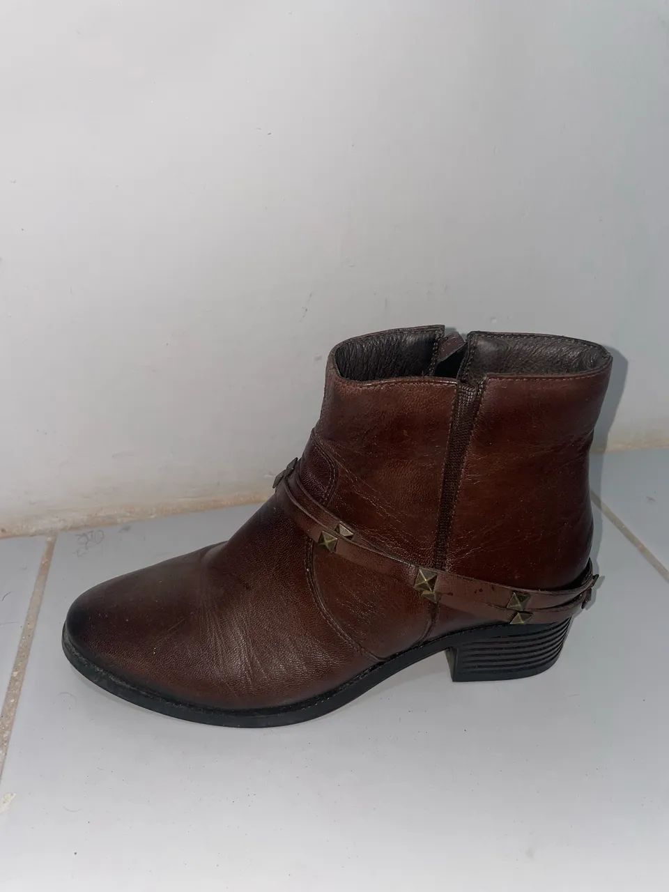 Bota cano baixo arezzo - Foto 4