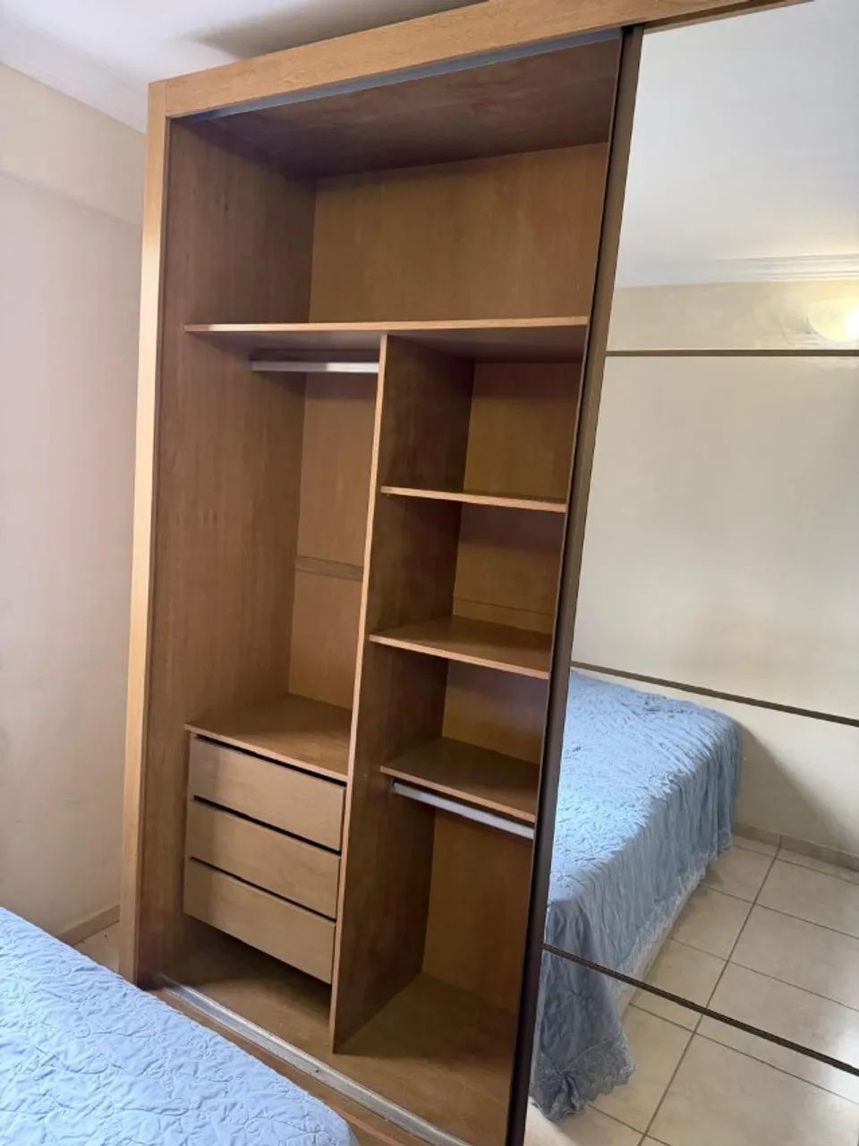 Guarda Roupa de Casal em MDF - Foto 2