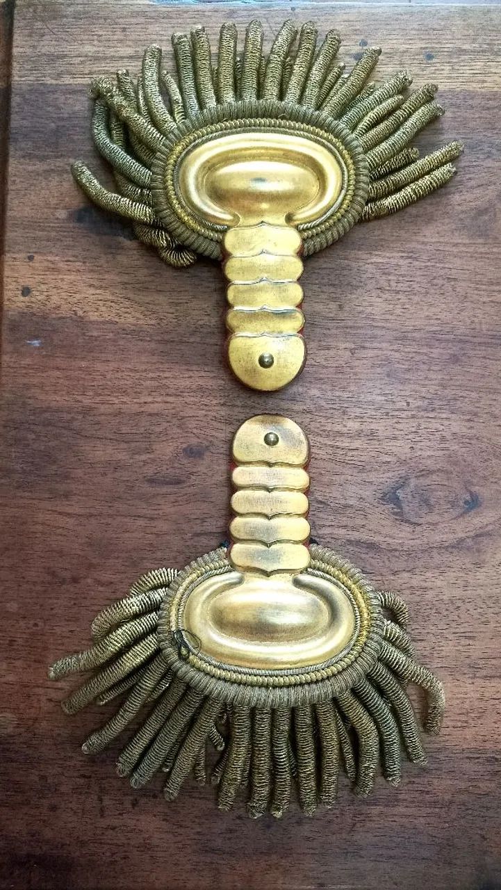 Par de dragonas militares séc XIX