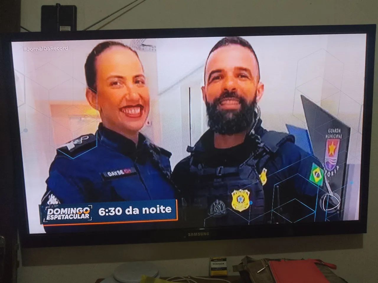 TV SAMSUNG 51" PLASMA FULL HD (não é smart) - Foto 2