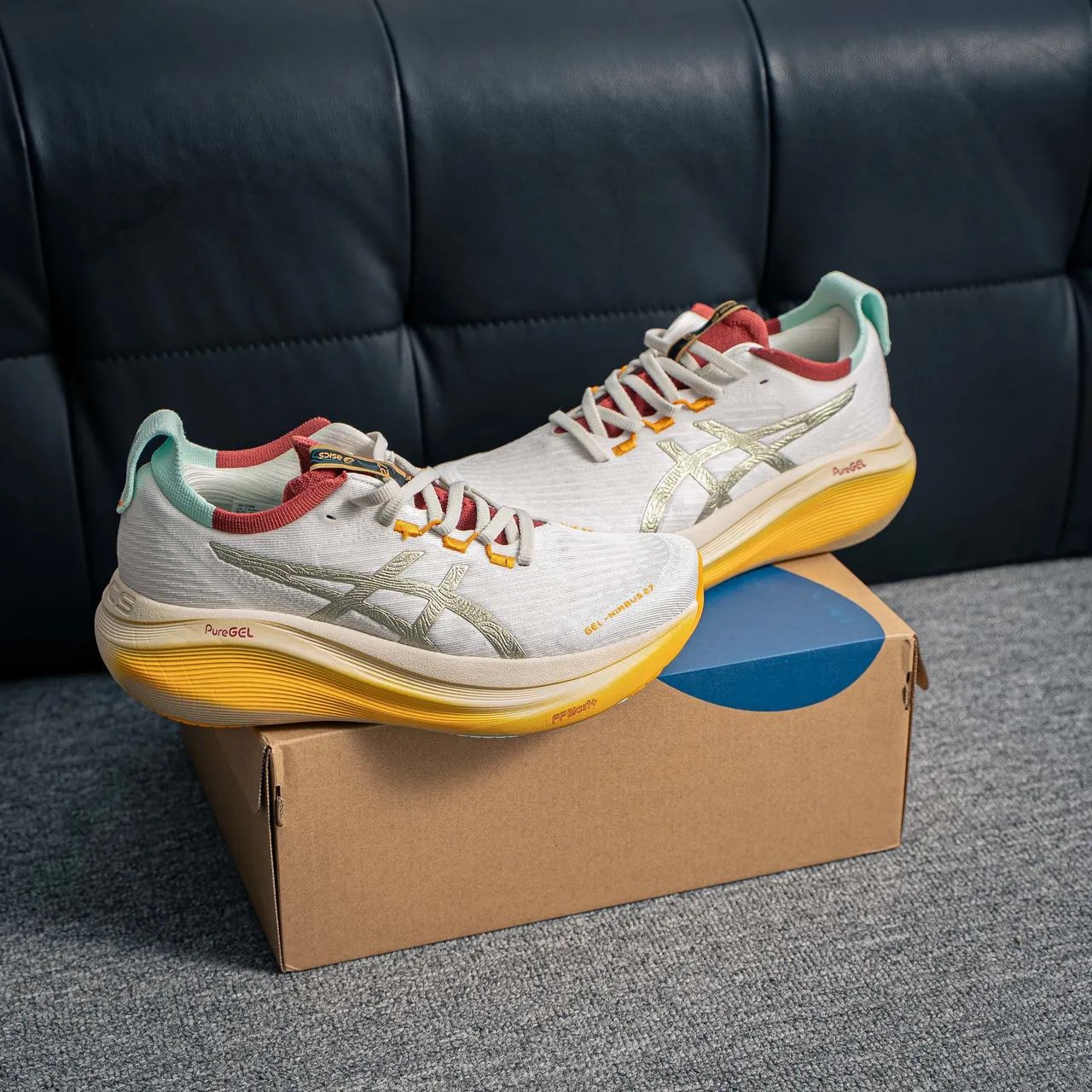 Tênis Asics Nimbus 27  - Foto 2
