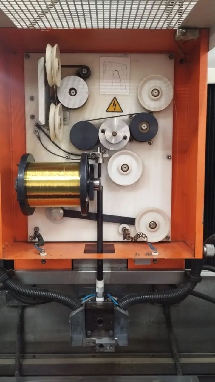 Eletro erosão a fio Robofil charmilles 240sl 2005 impecável revisada  - Foto 3