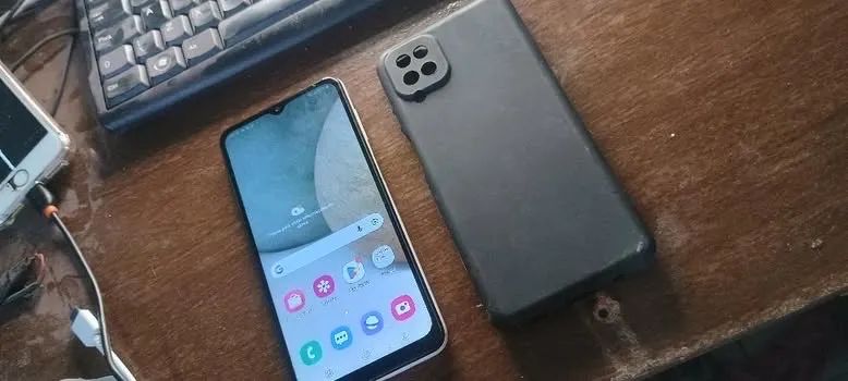 A12 64GB