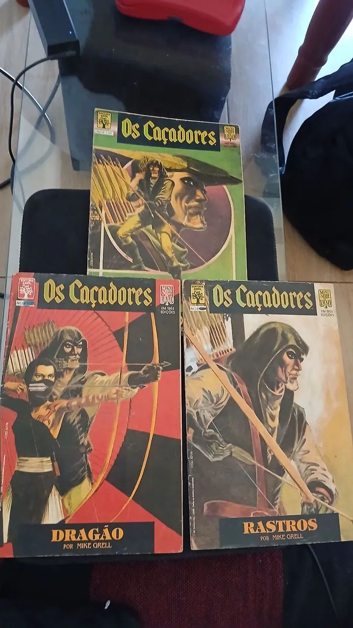 Os Caçadores. Completa editora Abril.