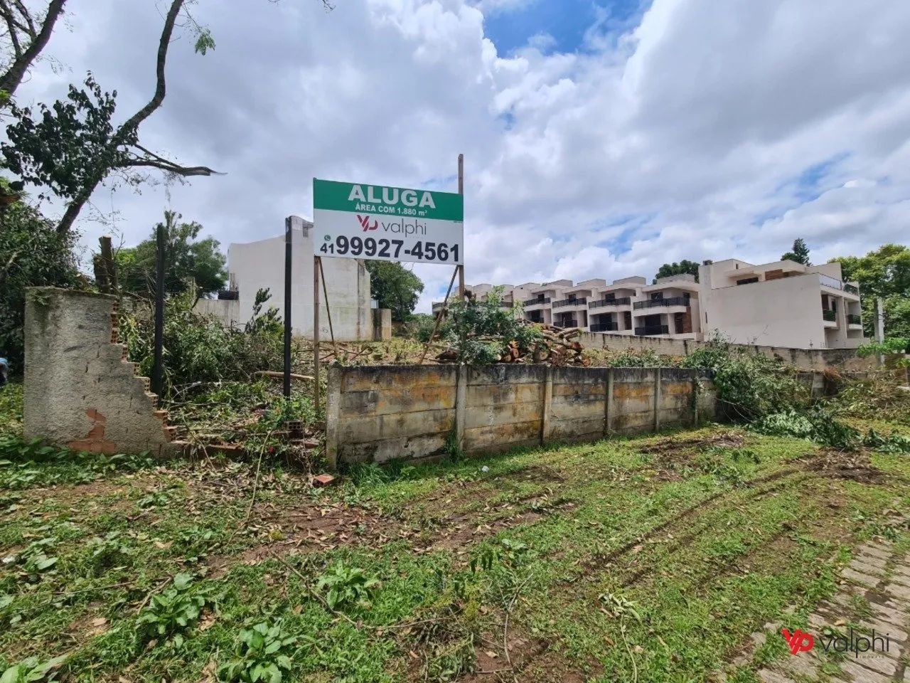 Terreno comercial com 1.880 m² para alugar - Foto 2